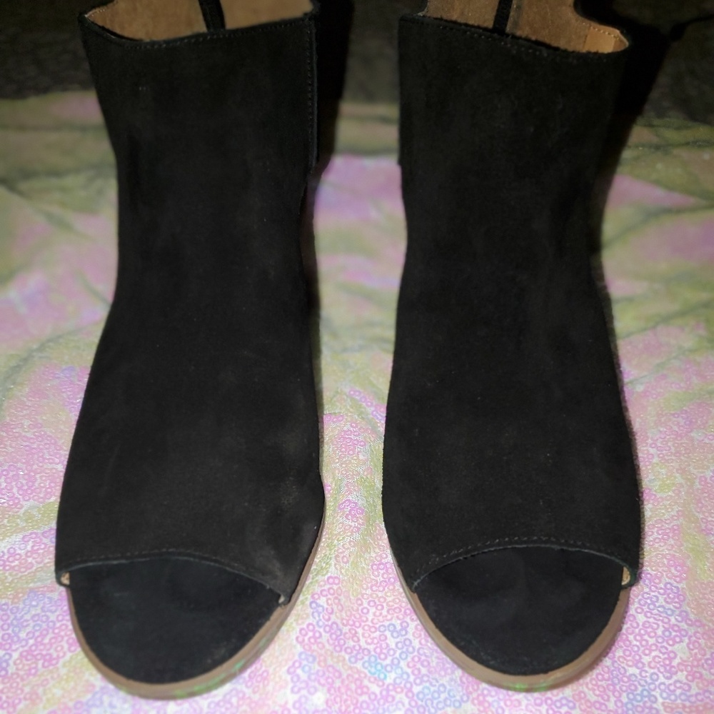 Lucky Brand Peep Toe booties